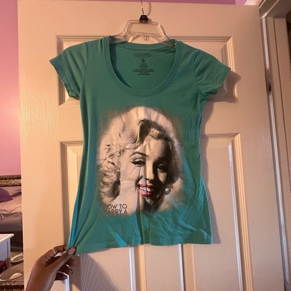 Marilyn Monroe Tops - Marilyn Monroe Shirt